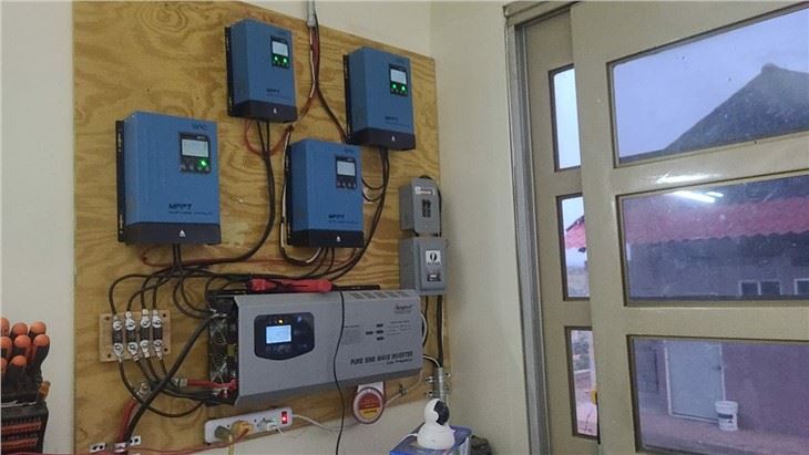 Off Grid Solar Energy Inverter 12v